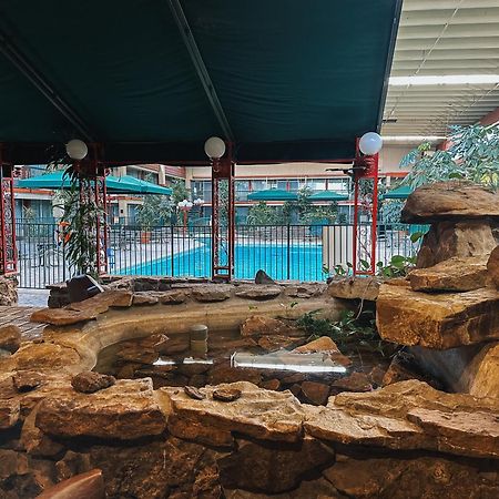 Clarion Inn Fort Collins Dış mekan fotoğraf
